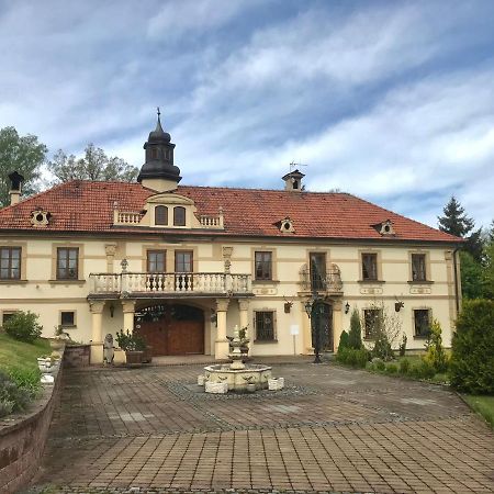 Zamecek Zdiky - Zamecky Apartman Bujanov Bagian luar foto