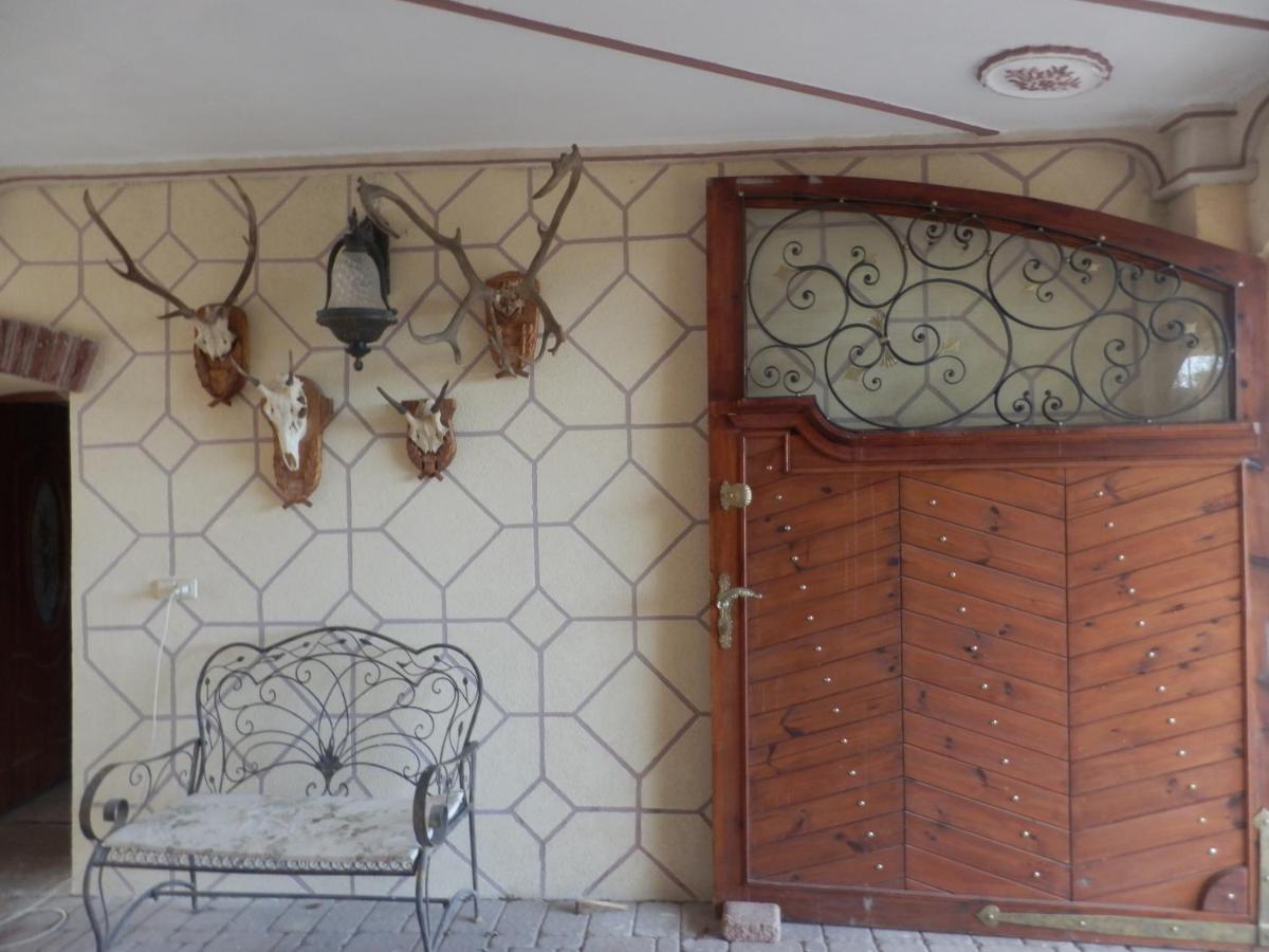 Zamecek Zdiky - Zamecky Apartman Bujanov Bagian luar foto